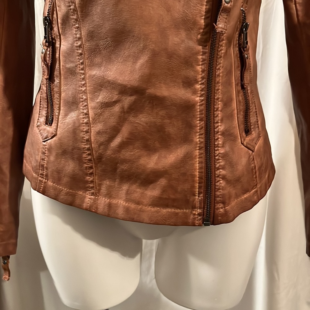 Leather Jacket! - image 3